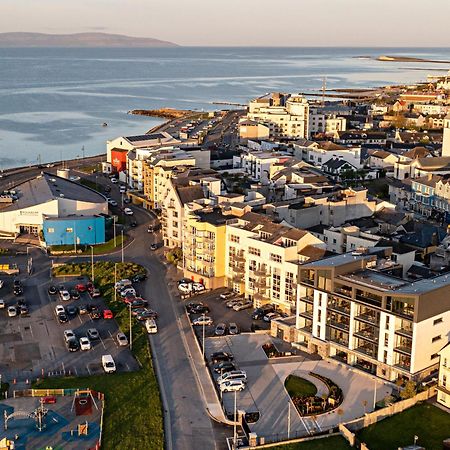 Shoreline Apartments Голуэй Экстерьер фото